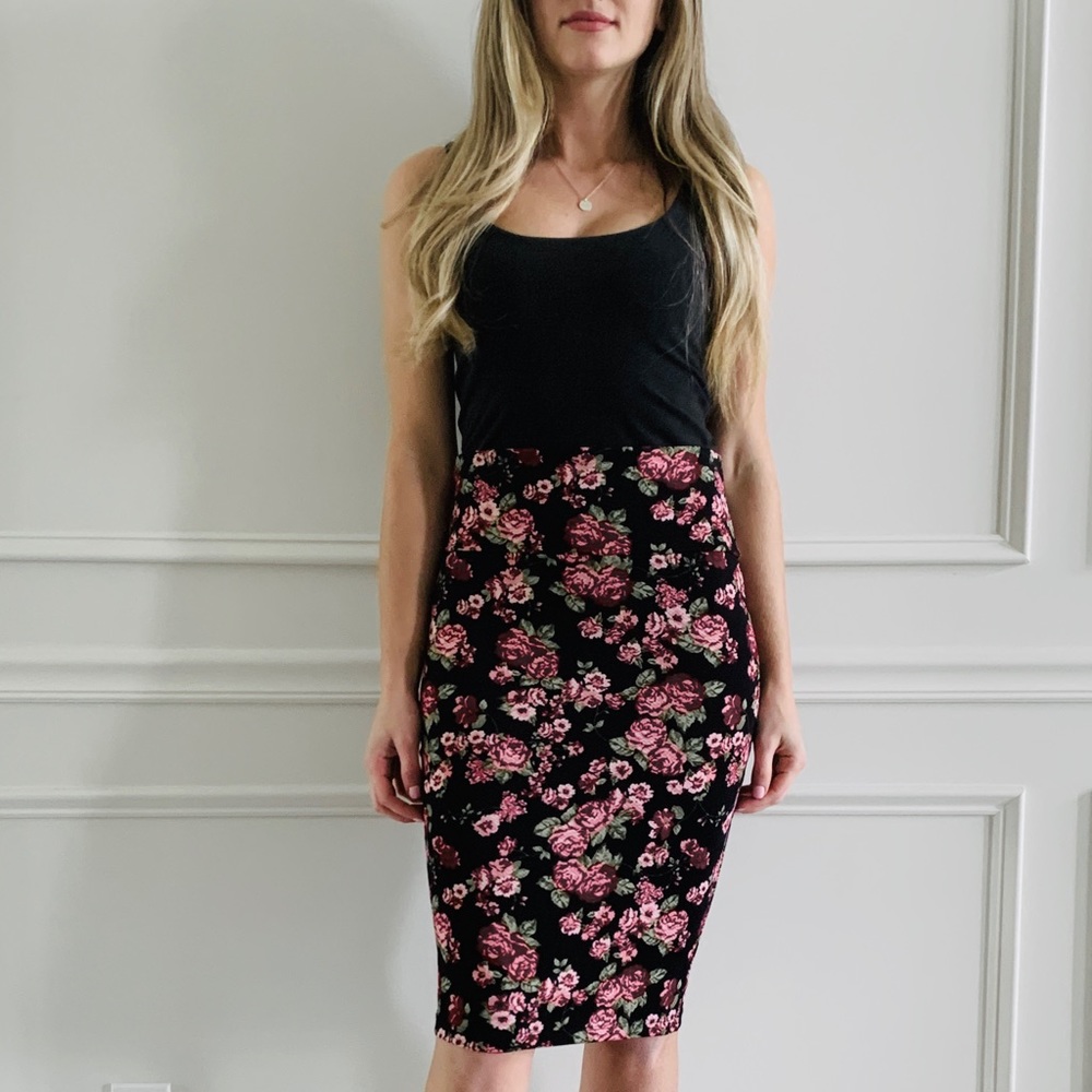 {Silhouette NYC} Floral Bodycon Midi Skirt